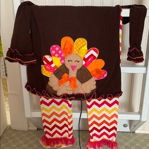 Cute Girl’s thanksgiving outfit